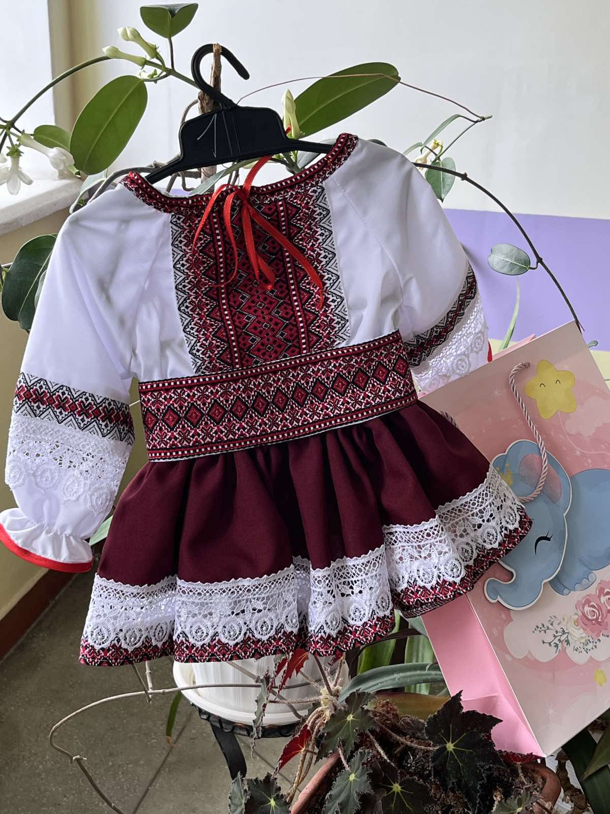 З нагоди Дня вишиванки у Сокальському акушерсько-гінекологічному відділенні відбулася особлива та щира подія